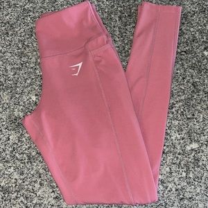 Pink Gymshark Leggings w/ pockets 💕🌸